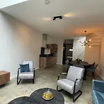 Cozy Holiday Home In Vrouwenpolder Close To The Beach